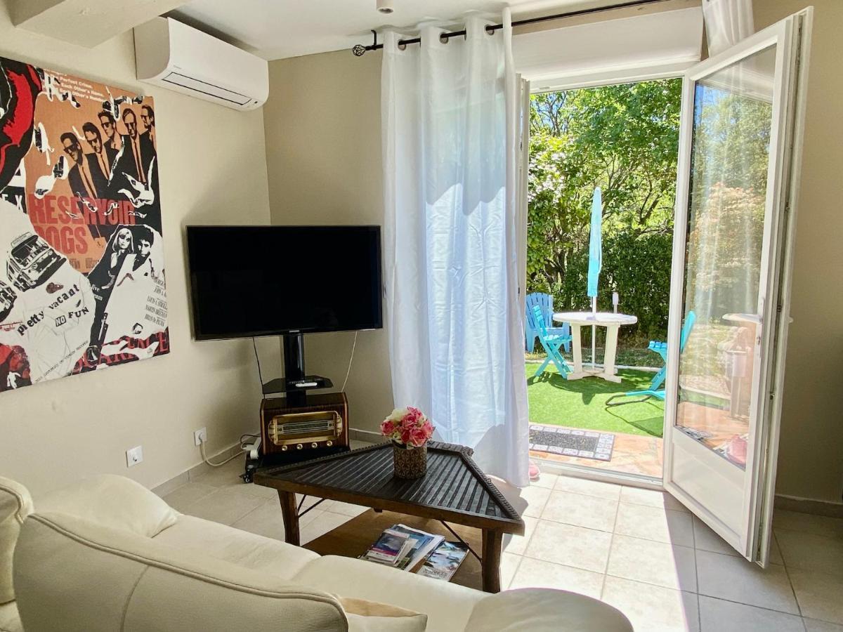 Bed and Breakfast La Vie Est Belle En Provence Tourves Esterno foto